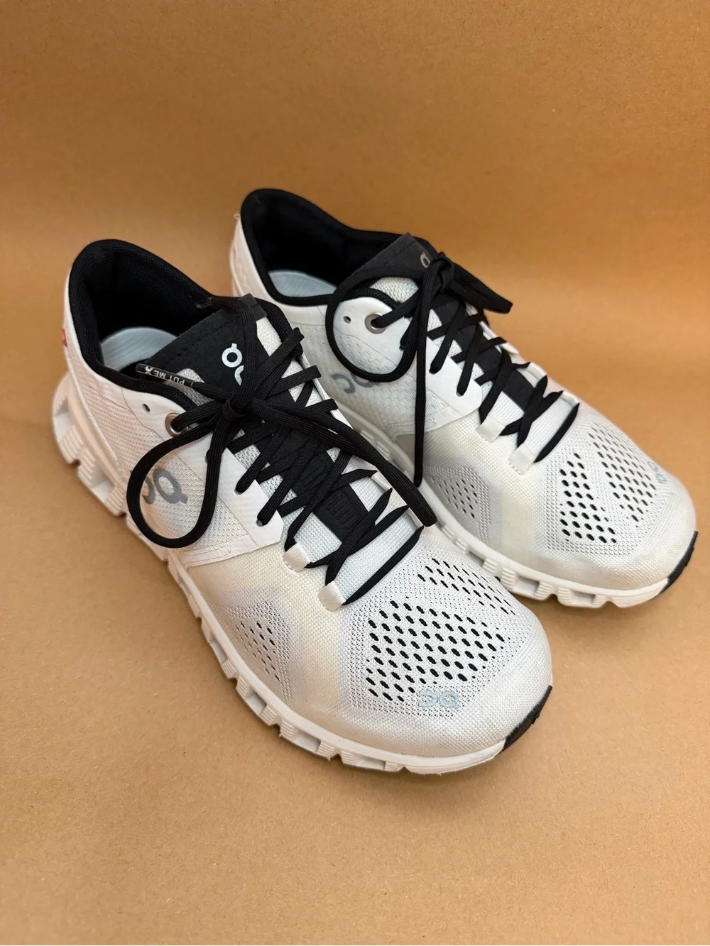 On Cloud X Running Shoes